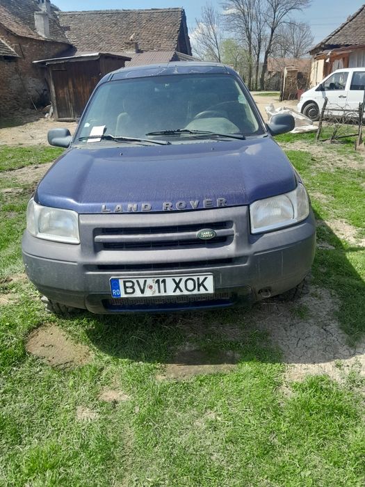 Vând Land Rover4x4  anul 2003