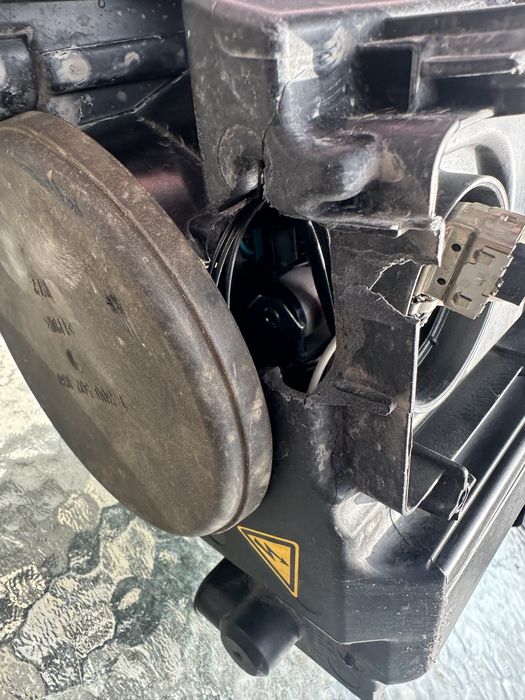 Vw Passat CC десен фар Ое