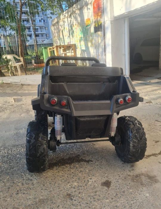 Mașinuța copii Unimog Mercedes