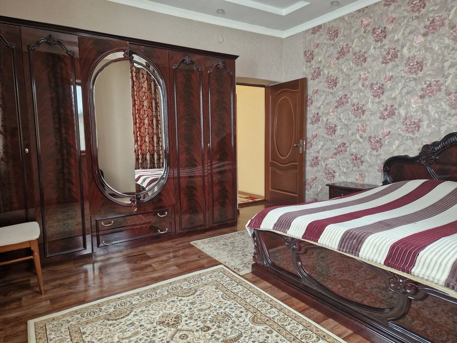 Спальный гарнитур