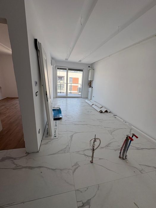 Apartament 2 camere+ parcare adora park bl.8