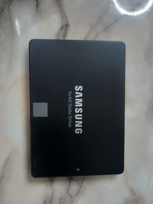 Диск Samsung 860 EVO , 250 GB, SSD SATA III, 2.5"