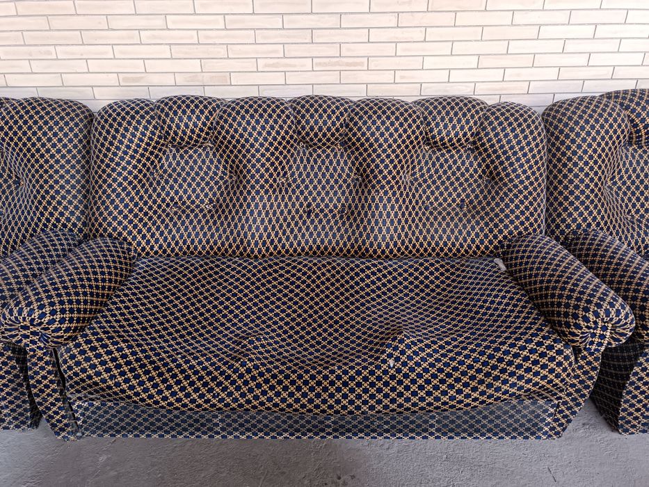 Срочно продаю! Диван и 2 кресло