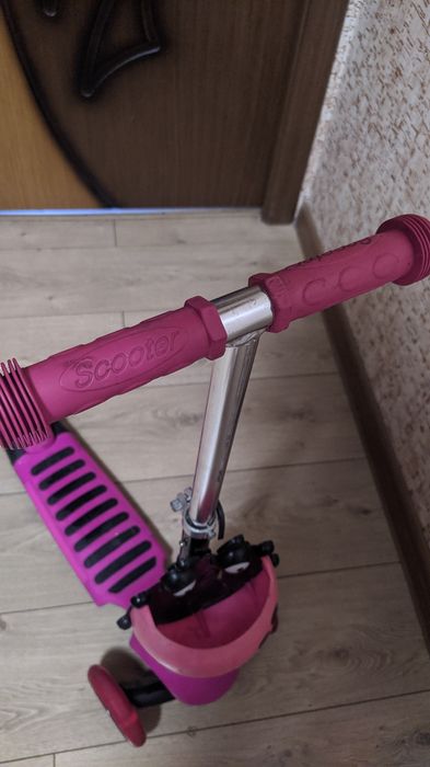 Продам самокат детский