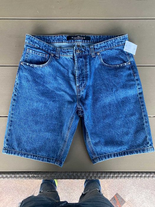 NOU 50% REDUS Blugi scurti John Richmond