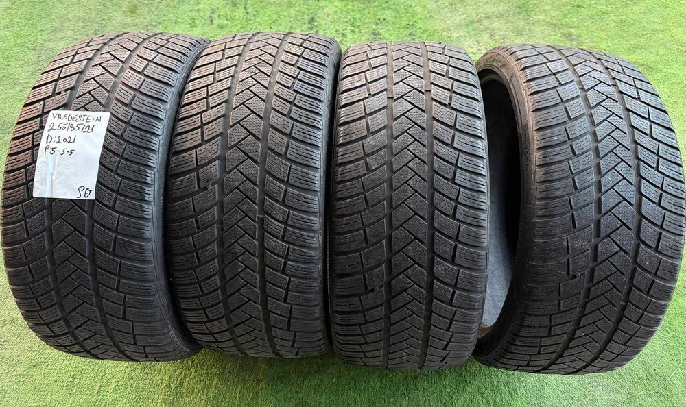 Anvelope Iarna 255/35/21 Vredestein