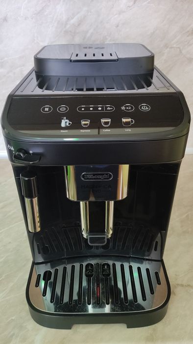 Кафеавтомат Delonghi Magnifica Evo