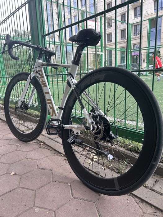 Phillips chase шоссейный велосипед новый