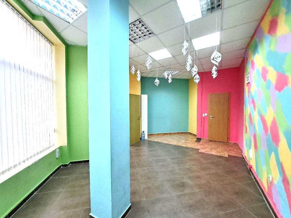 Дава се под наем Офис в София, Център - 96 кв.м за 561 € - Снимка #1