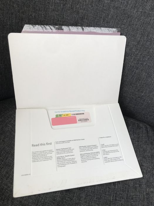 Оригинален лицензен диск Windows 10 Pro 64bit