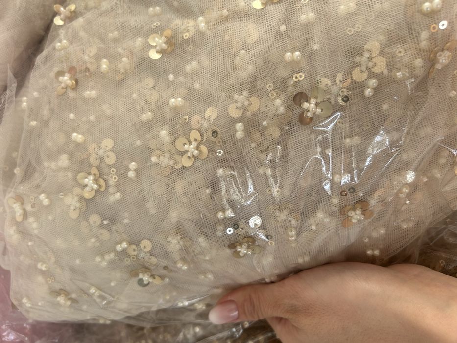 Продам ткани дл платьев