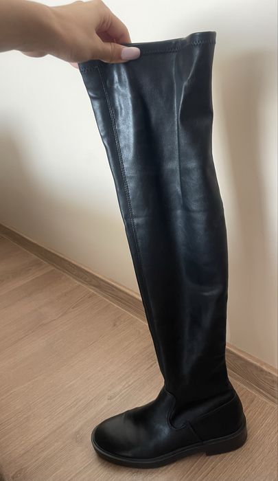 Чизми Stradivarius