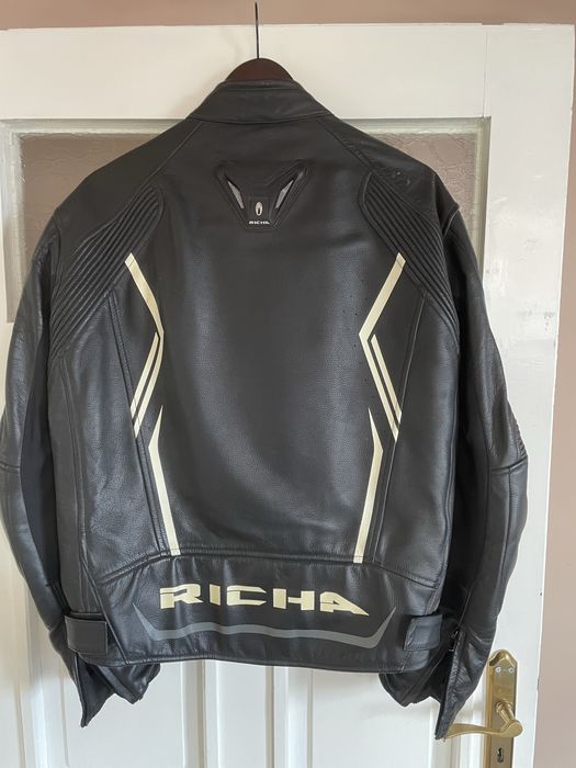 Кожено яке Richa размер 54/Л