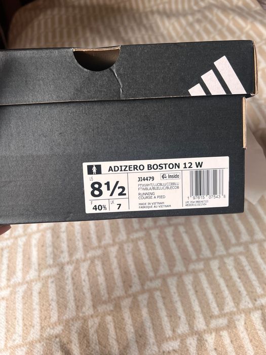 Беговые кроссовки Adidas Boston 12