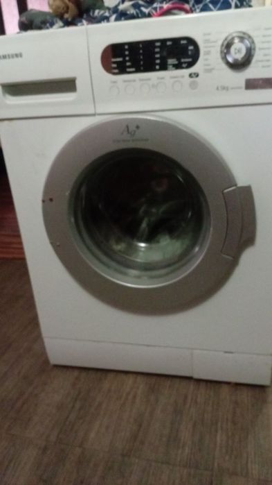 Стиральная машина автомат Самсунг 4.5 кг в рабочем состоянии