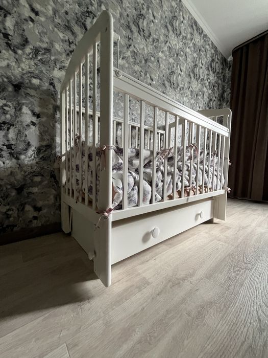 Кровать детская с матрасом