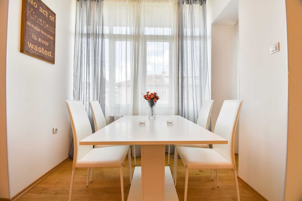 Дава се под наем Двустаен апартамент в София, Яворов - 70 кв.м за 510 € - Снимка #2