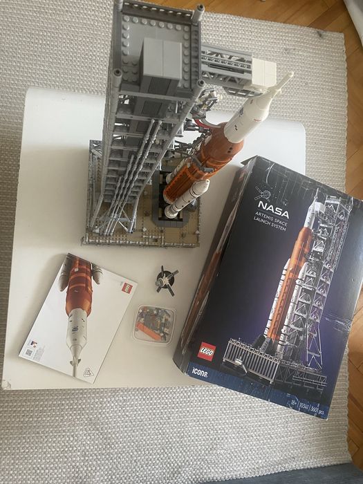 LEGO Icons NASA Artemis Space Launch System 10341 – Ca nou