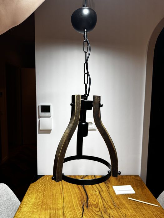 Pendul cu fir scurt din lemn si metal