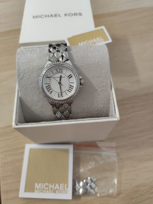 Часовник Michael Kors