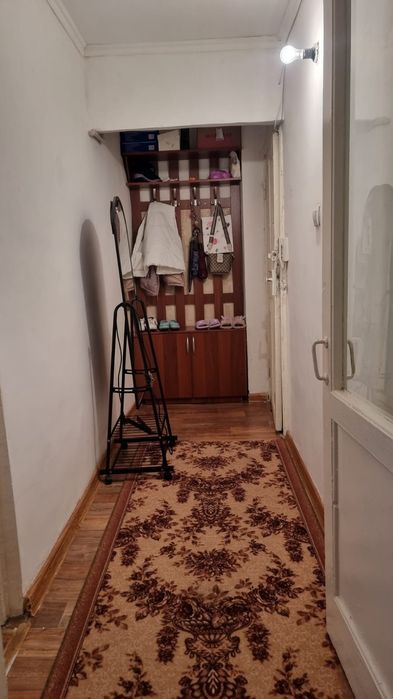 Срочно!!! Продаётся 2 ком кв 11 мкрн