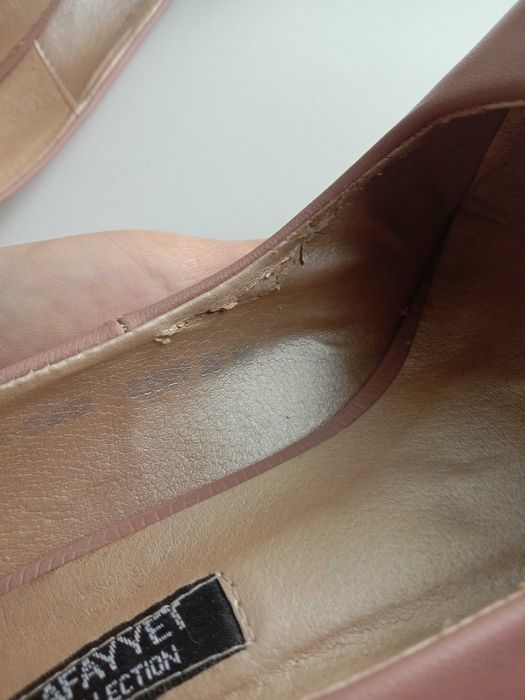 Розовые туфли с толстым каблуком