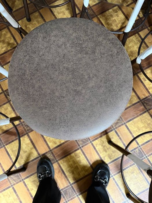 Табаретки для кухни и кафе Stollar oshxona va kafe uchun