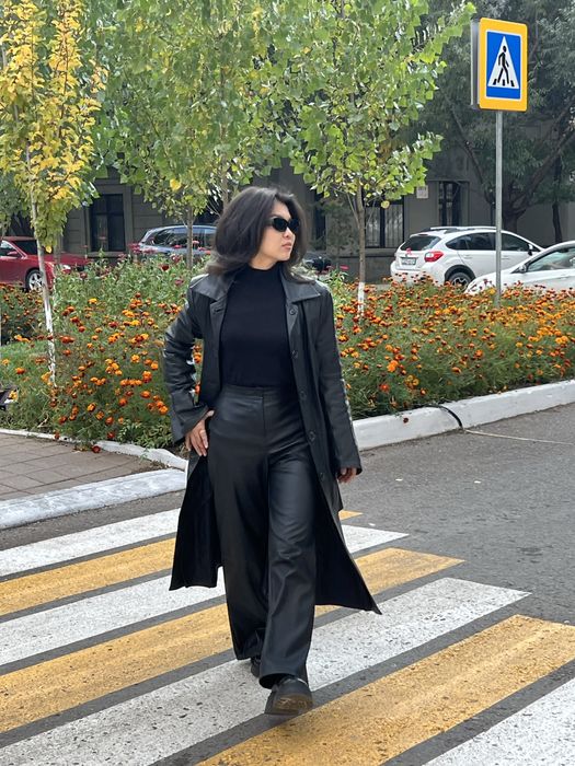 продам кожаный плащ