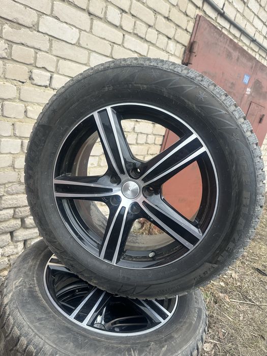 Диски с резиной 235/60/18 на японцев