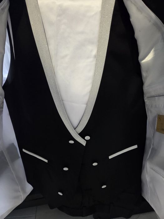 Costum ginerica, nou nepurtat, s a anulat nunta