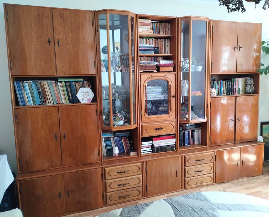 Vând mobilă sufragerie