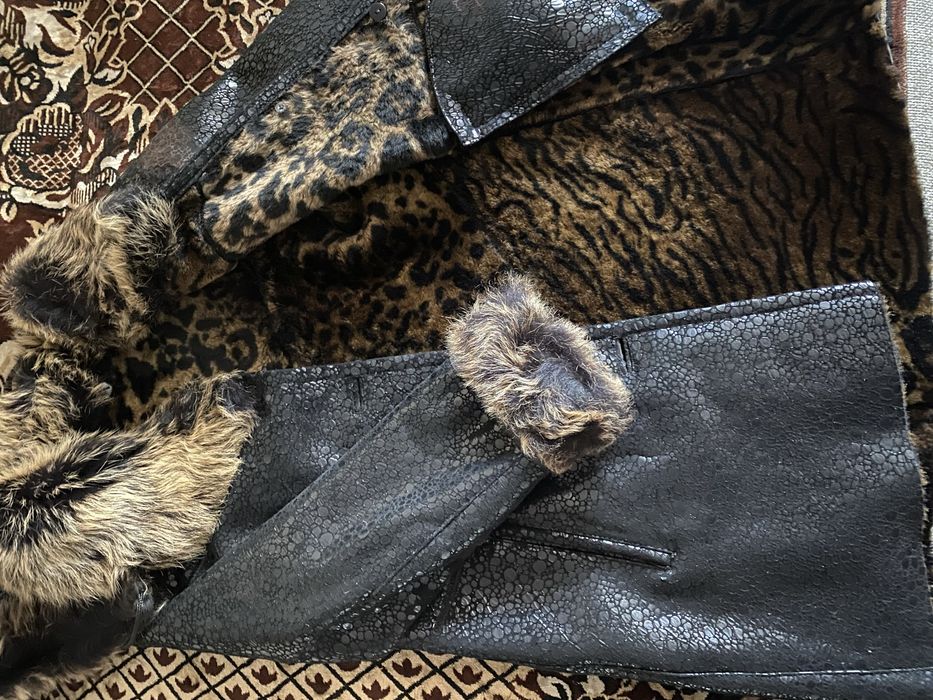 Продам детскую дубленку