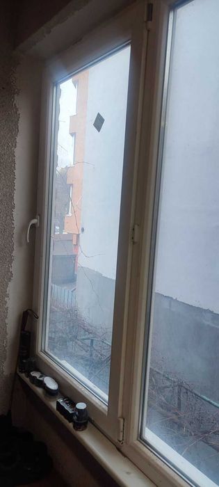 Врати - хол, баня, тераса, стъклена за магазин. Дограма