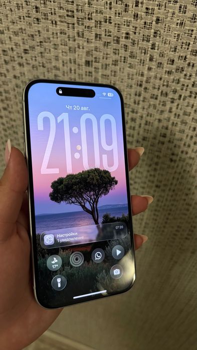 iPhone 15, 256 Gb, цвет голубой