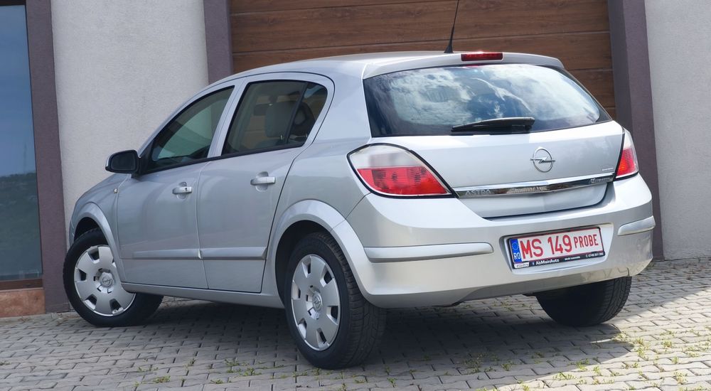 Opel Astra H 1.6 105CP 74.000 km Benzina - Cutie automata / Easytronic
