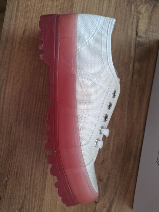 Tenesi dama marca Superga marimea 36