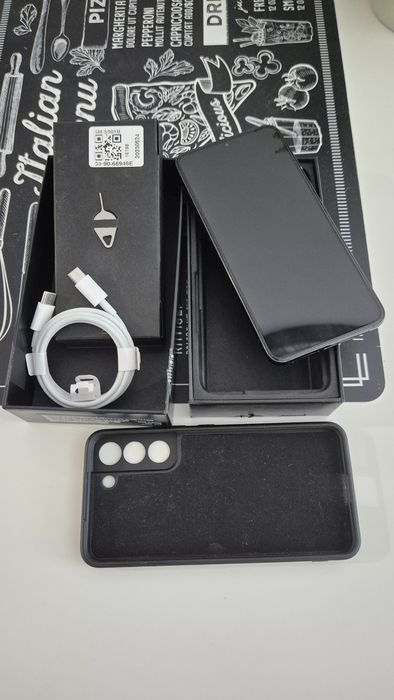 Samsung galaxy s22 256gb 8gb Ram
