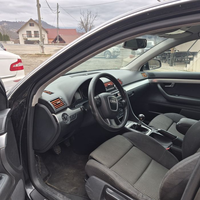 Vand audi  A4.klima 2.0 tdi 6+1  trepte