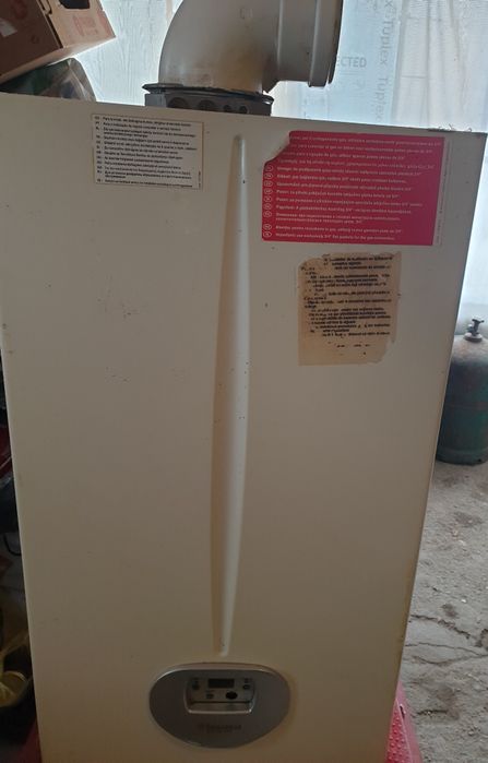 Centrală termică imergas în stare perfectă de funcționare