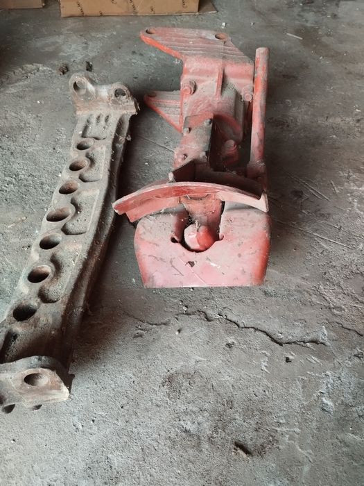 Продавам теглич за трактор