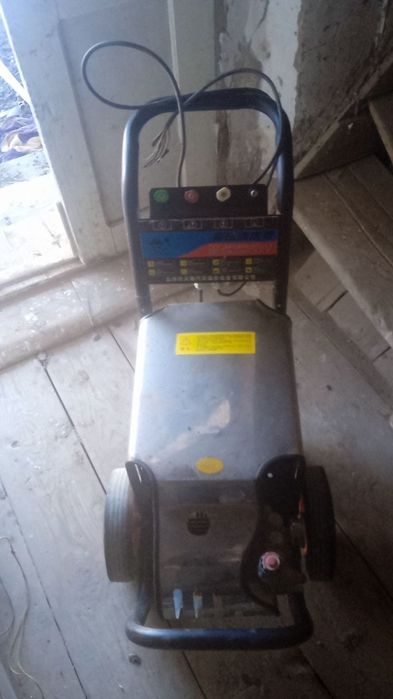 Moyka aparat
3mln500ming galishiladi

Moyka aparat kacher