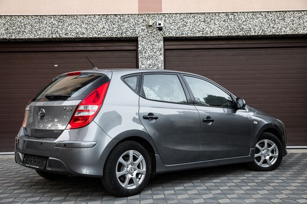 Vand Hyundai i30 ,euro 5 , 125000 km