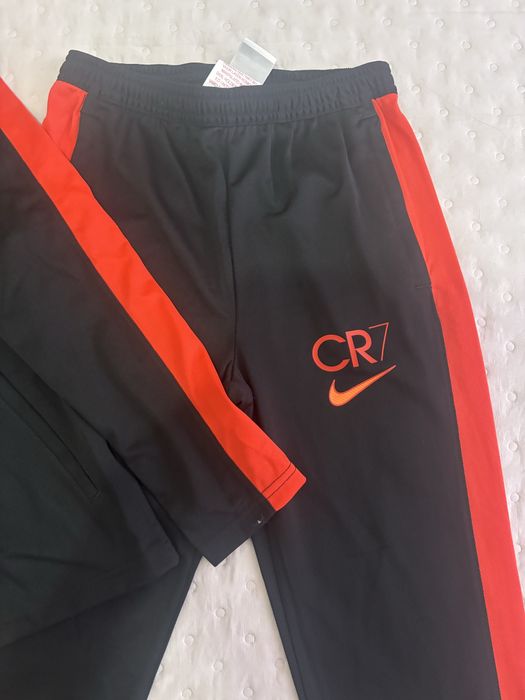 Чисто нов комплект на Niki в тъмно синьо