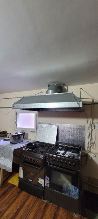 Вытяжка 130 см с мощным вентилятором