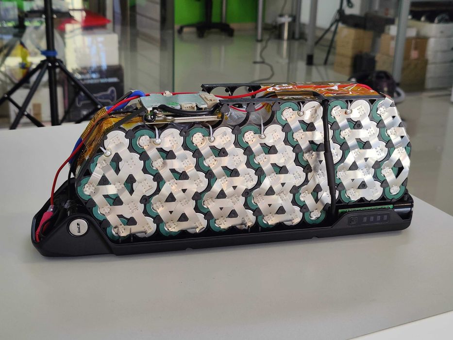 Asamblam baterii Litiu-Ion/LFP la comanda 12V, 24V, 36V, 48V, 60V, 72V