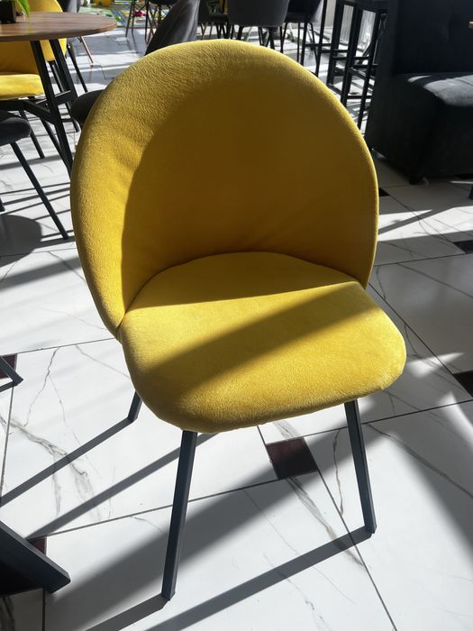 Продам столы стулья