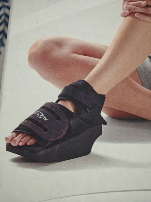 Pantof cu descărcare calcaneana