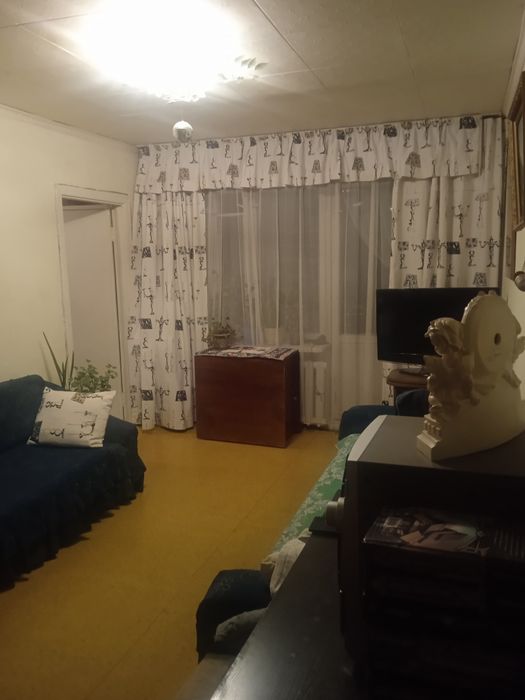 Продам 2 комнатную квартиру.