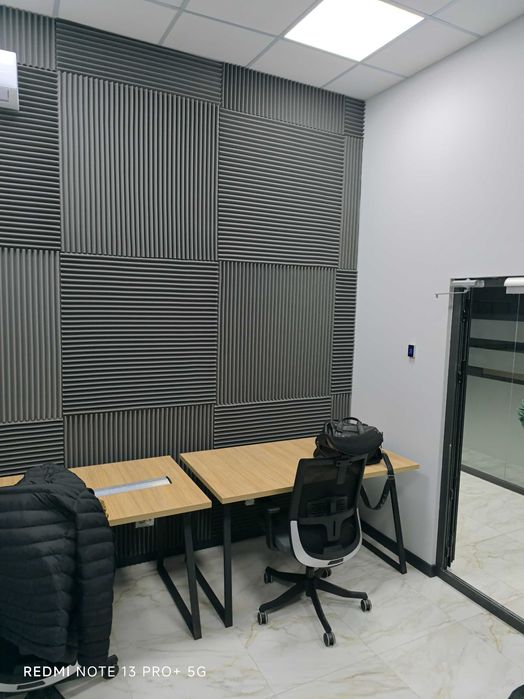 Акустические поролони студия кинотеатр эхо шум звук.