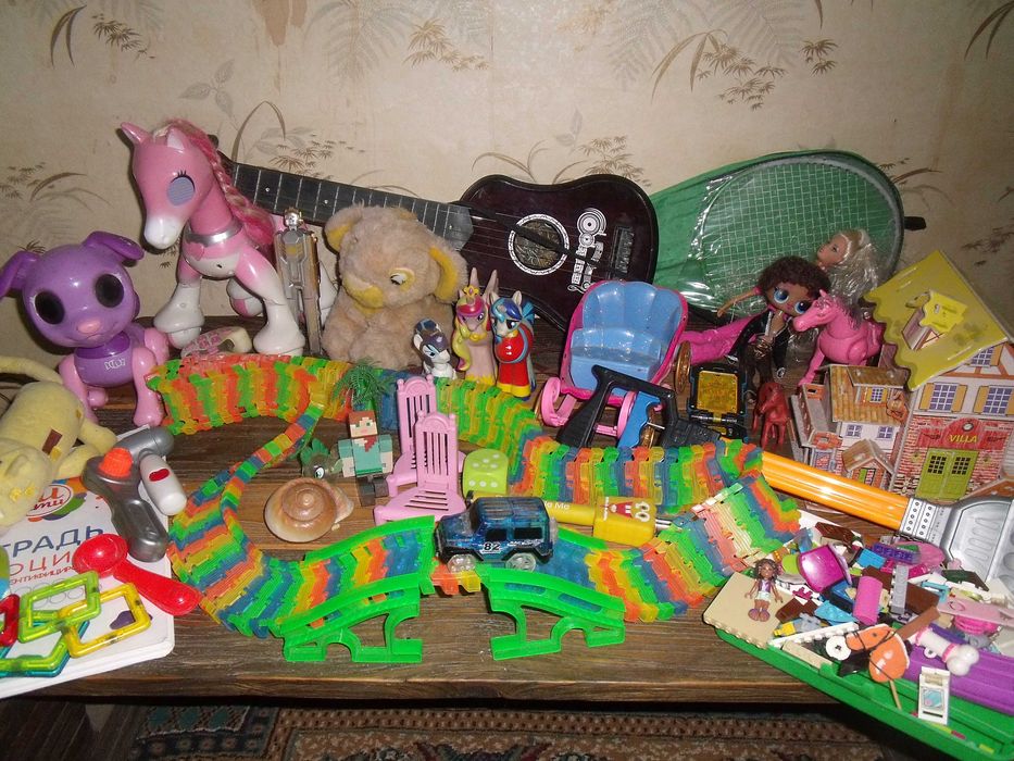Детские  игрушки